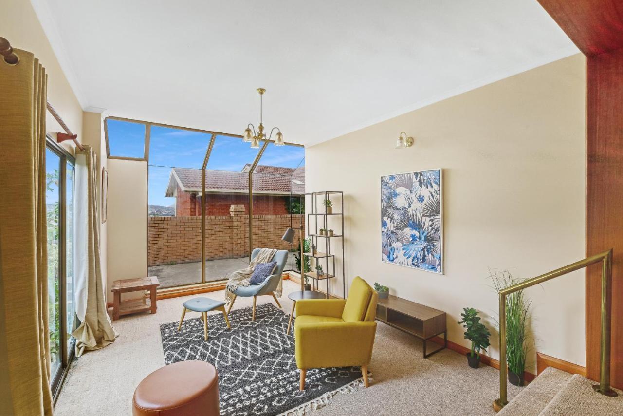 Vintage Cuddle Guest House Hobart Exterior photo